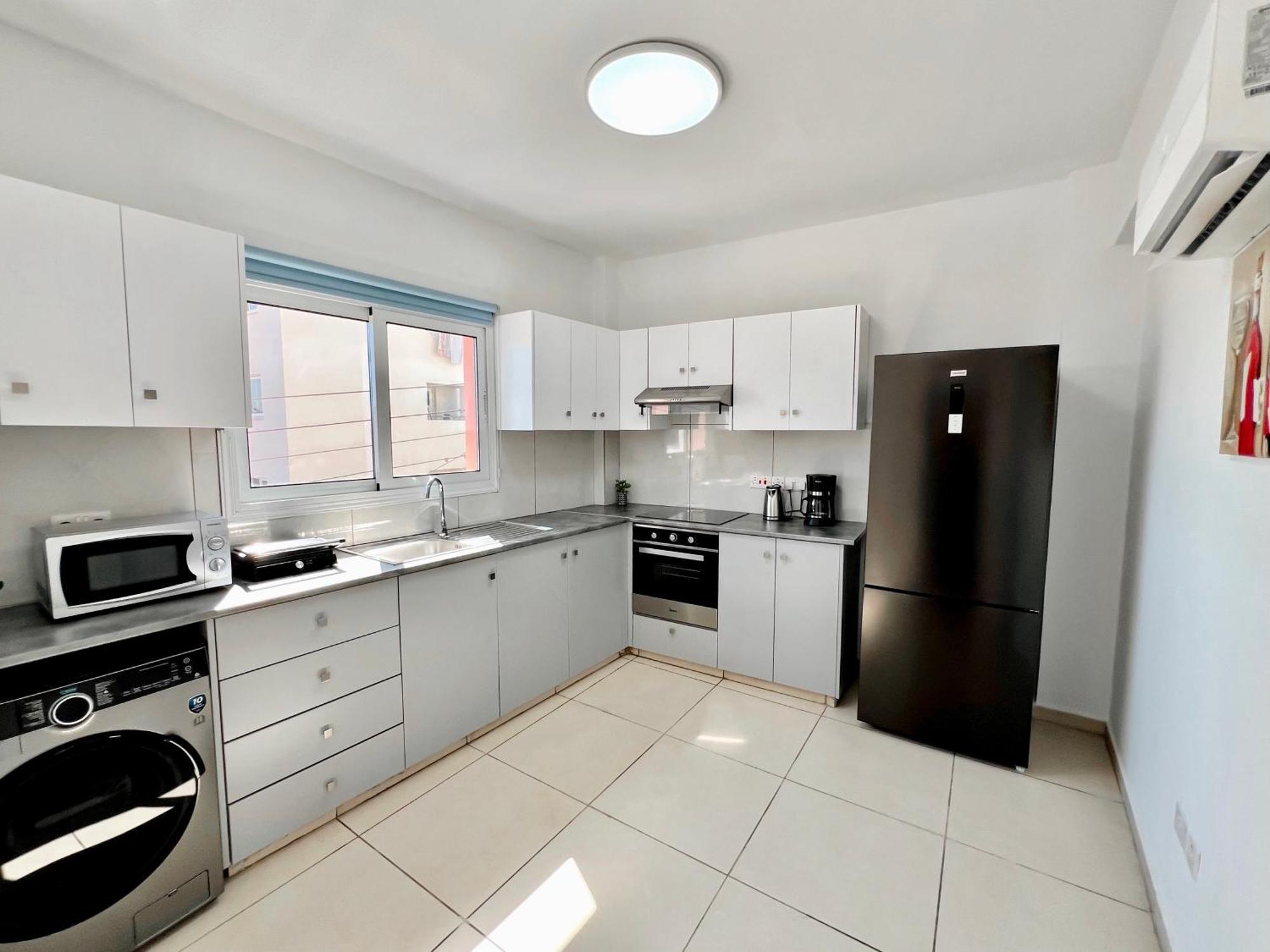 Georgiou 202 Apartment Ларнака Екстериор снимка