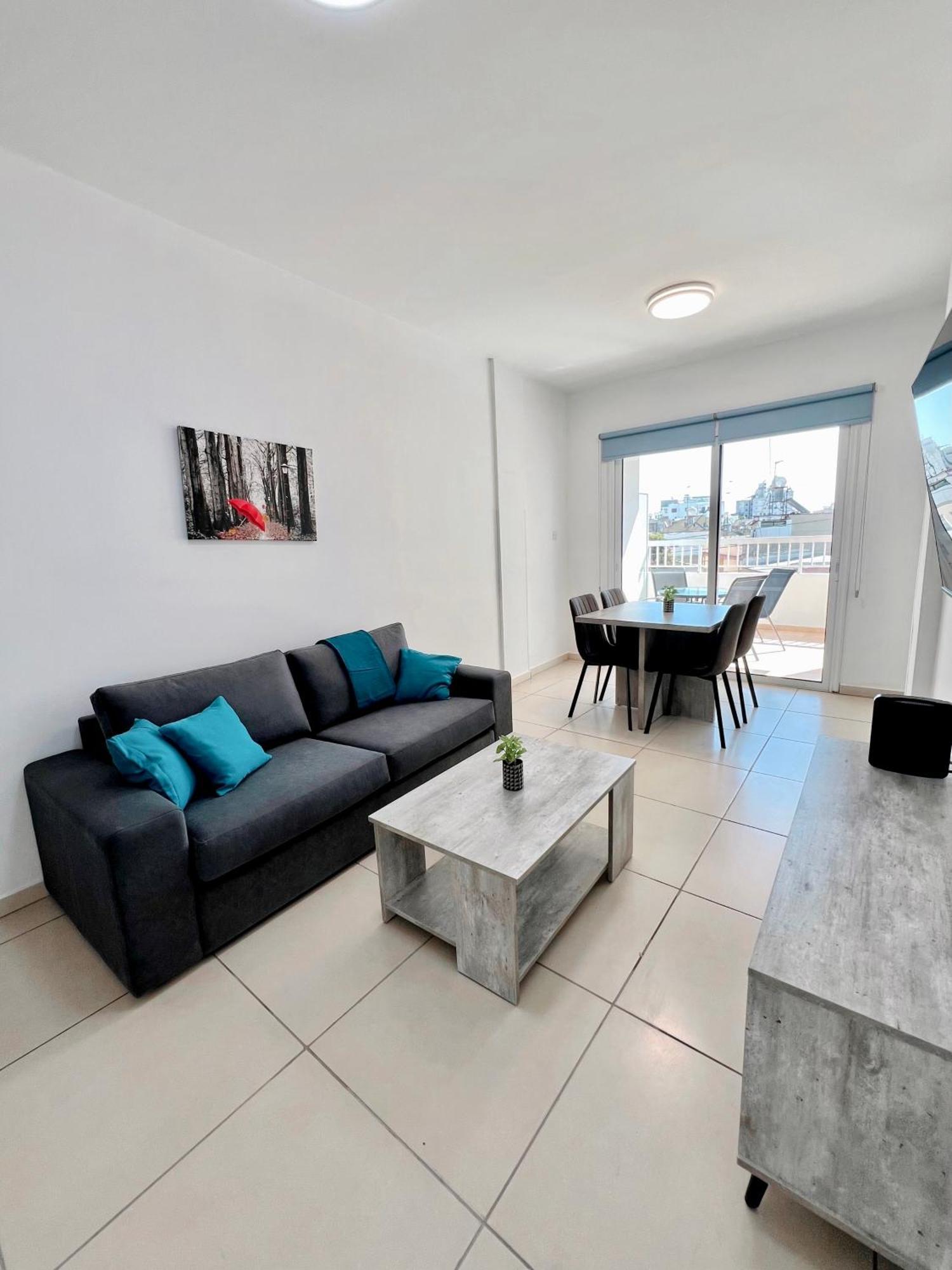 Georgiou 202 Apartment Ларнака Екстериор снимка