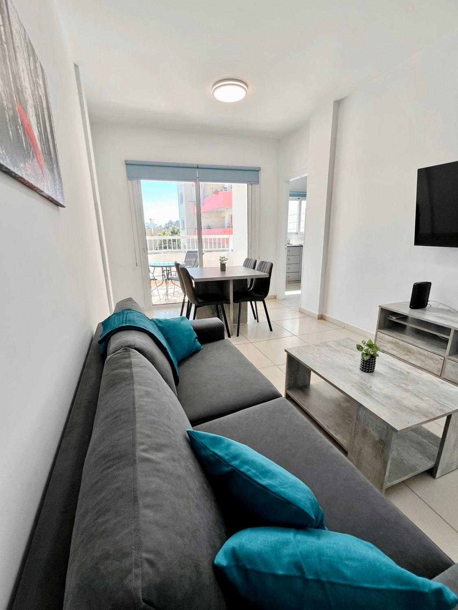 Georgiou 202 Apartment Ларнака Екстериор снимка